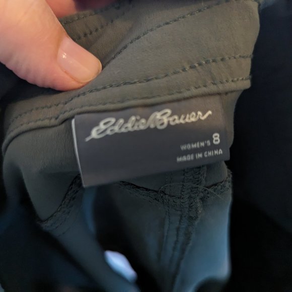 Eddie Bauer Cargo Travel / Golf / Hiking Shorts | 8 | OLIVE | EUC | 5.5" Inseam - Picture 6 of 7